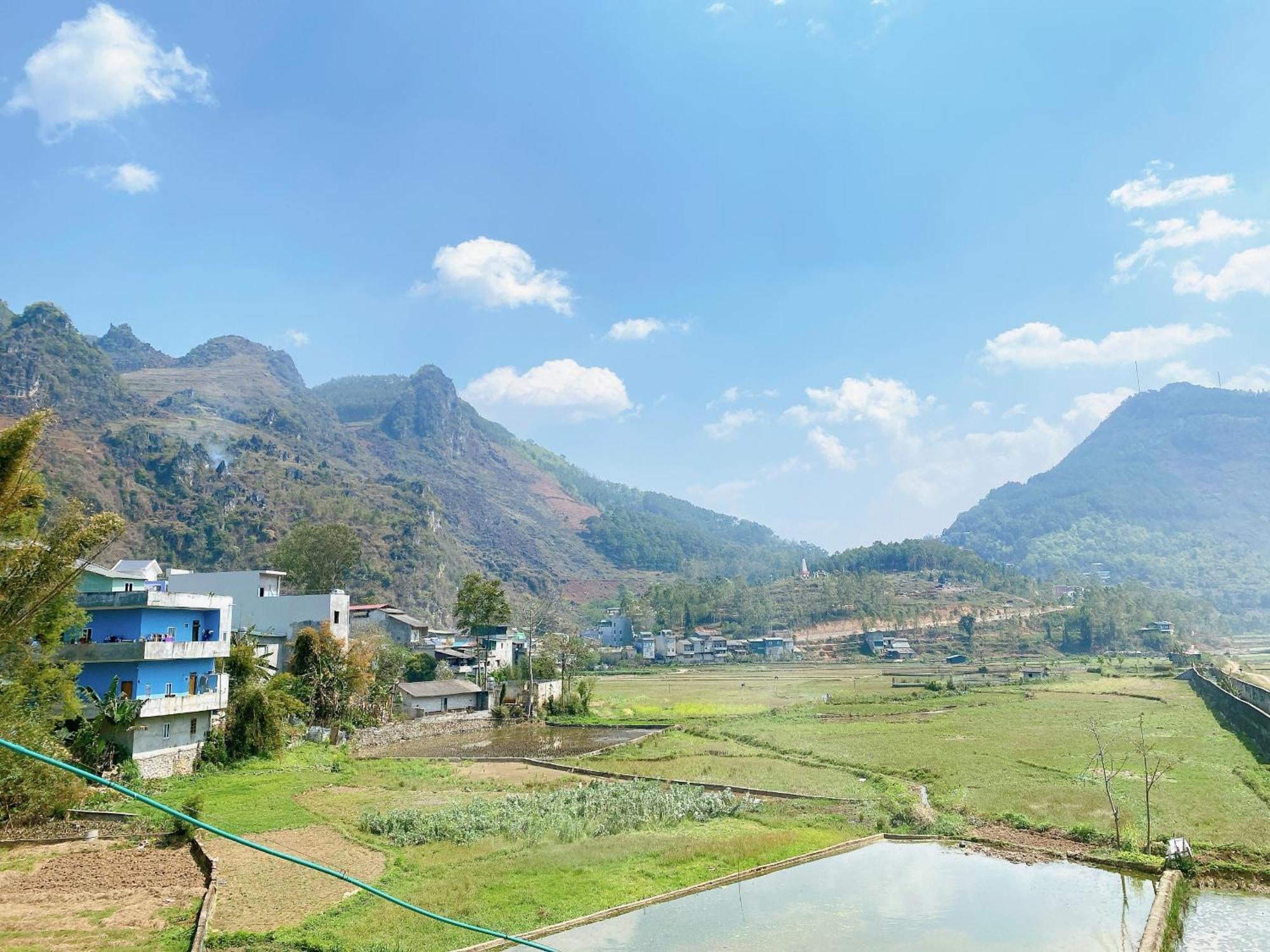 Homestay Hong Anh Dong Van  Exterior photo